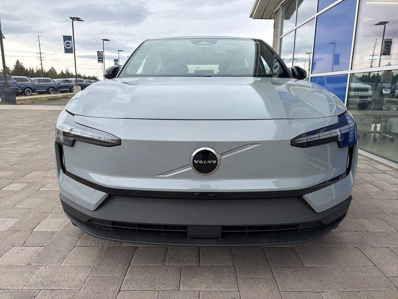 2026 Volvo EX30 Single Motor Plus Bend OR