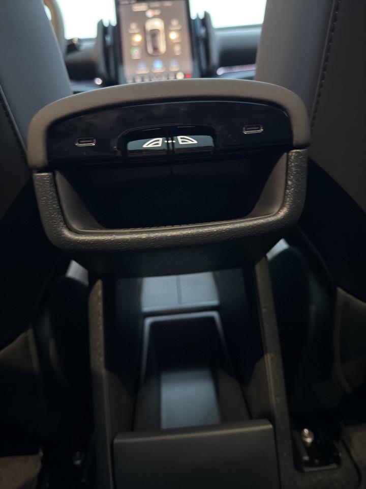 2026 Volvo EX30 Twin Motor Cross Country Ultra Bend OR