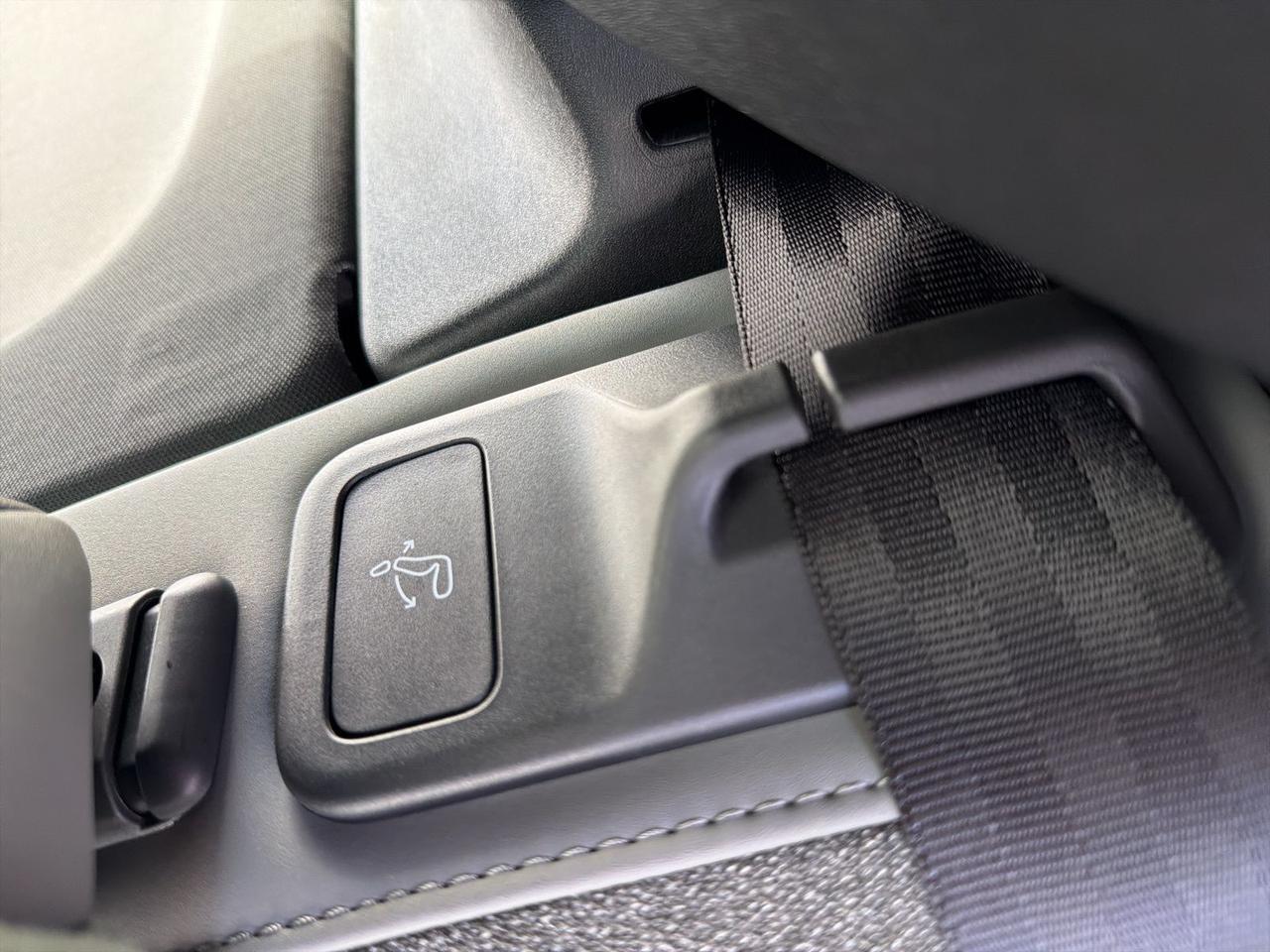 2026 Volvo EX30 Twin Motor Cross Country Ultra Bend OR