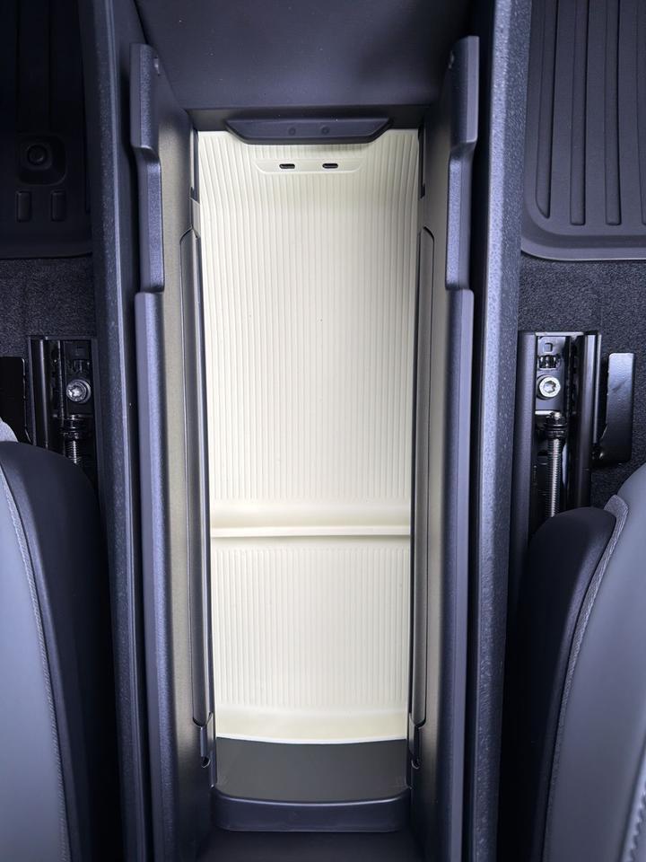 2026 Volvo EX30 Twin Motor Cross Country Ultra Bend OR