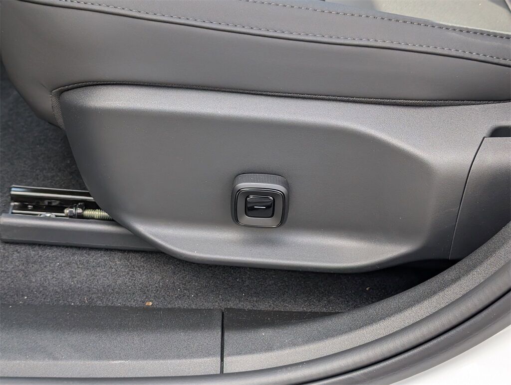 2026 Volvo EX30 Twin Motor Cross Country Ultra Hunt Valley MD