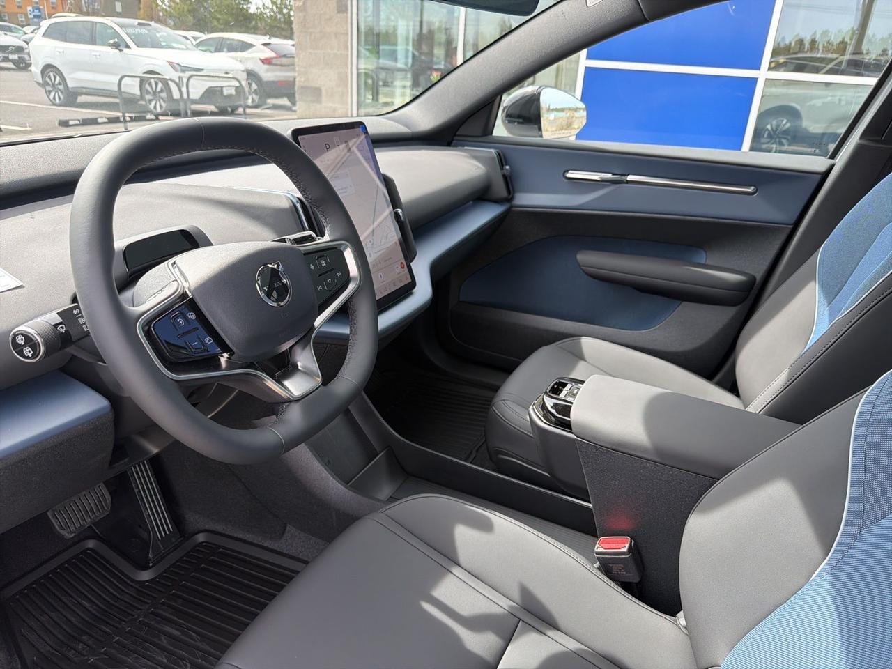 2026 Volvo EX30 Twin Motor Performance Plus Bend OR