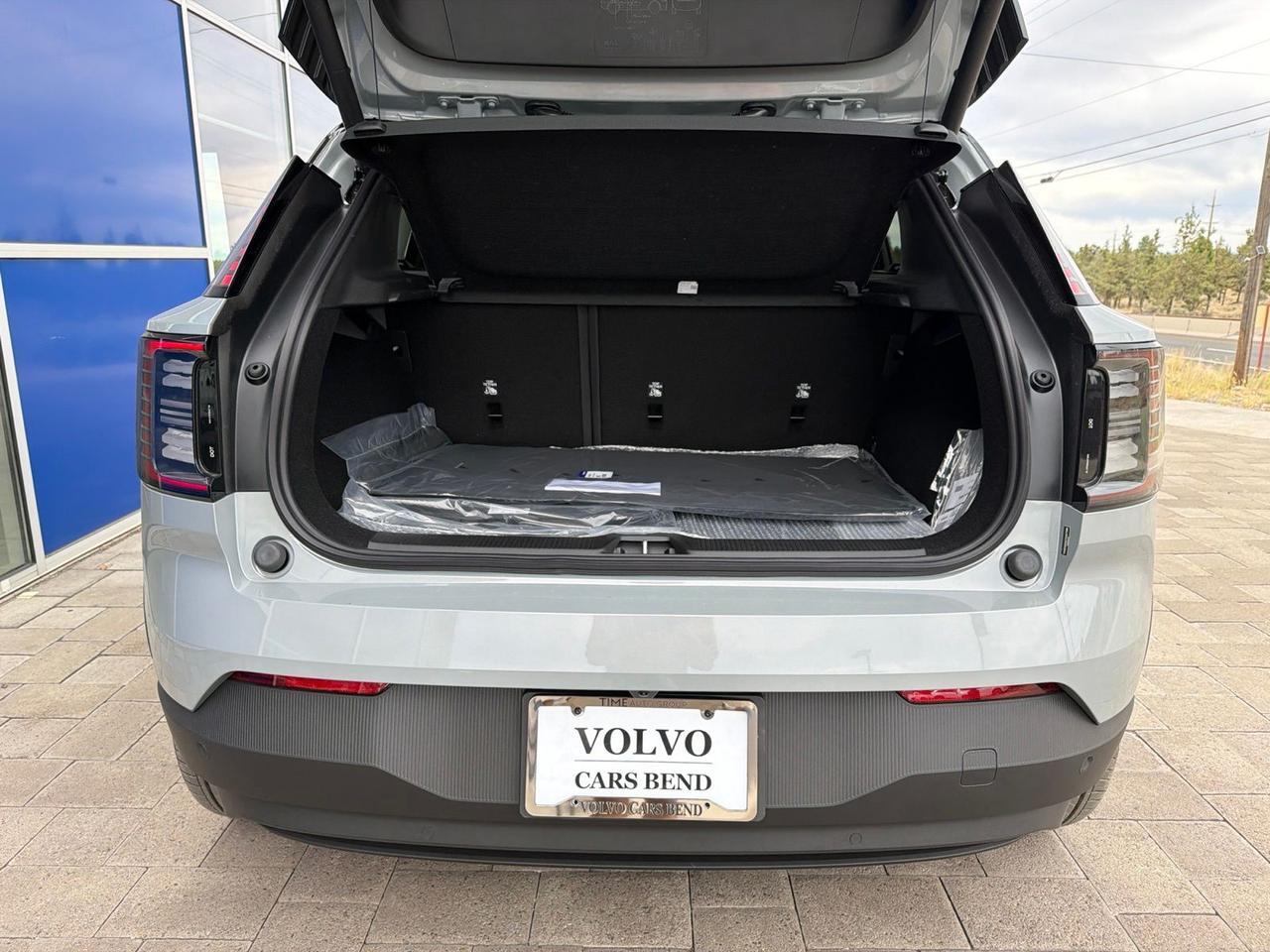 2026 Volvo EX30 Twin Motor Performance Plus Bend OR