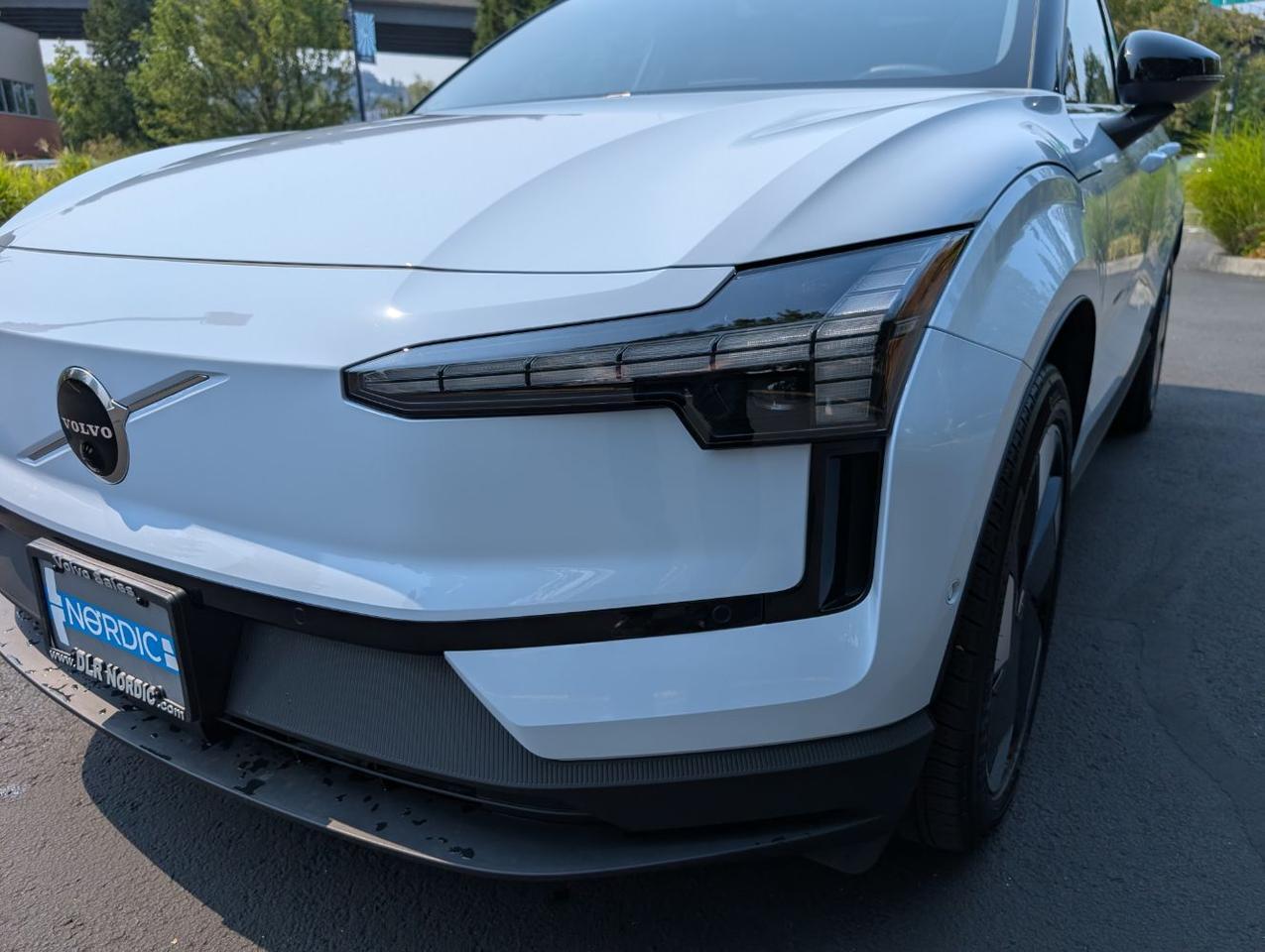 2026 Volvo EX30 Twin Motor Performance ULTRA | 422ph, 253mi EV, Harman Kardon, Pilot Assist, 4 Heated Seats & Wheel Portland OR