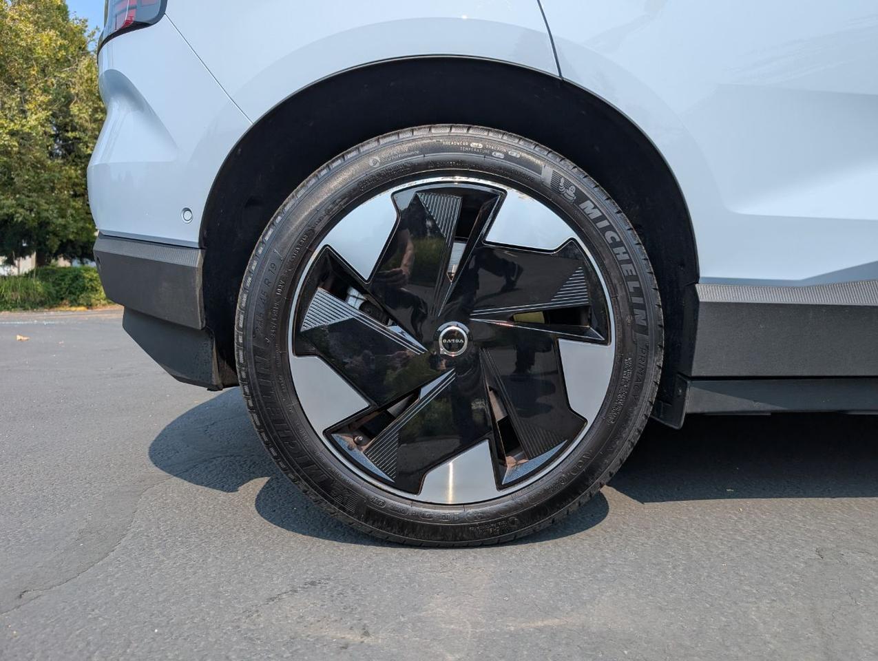 2026 Volvo EX30 Twin Motor Performance ULTRA | 422ph, 253mi EV, Harman Kardon, Pilot Assist, 4 Heated Seats & Wheel Portland OR