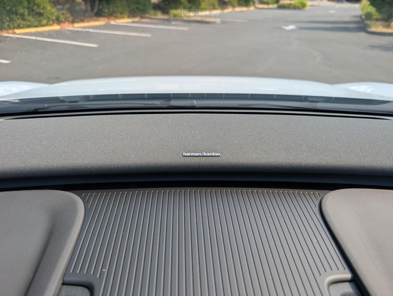2026 Volvo EX30 Twin Motor Performance ULTRA | 422ph, 253mi EV, Harman Kardon, Pilot Assist, 4 Heated Seats & Wheel Portland OR