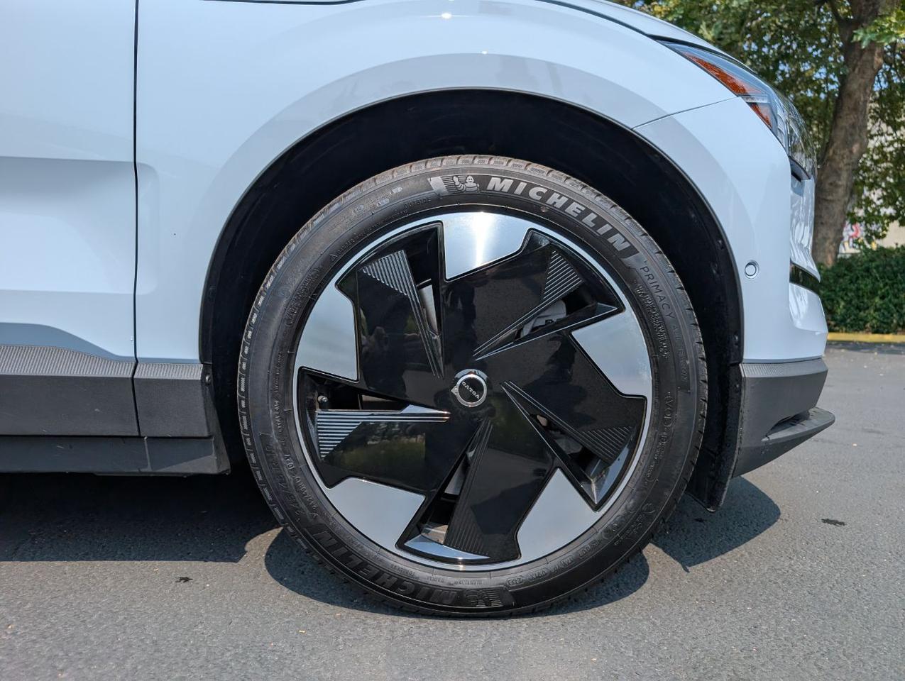 2026 Volvo EX30 Twin Motor Performance ULTRA | 422ph, 253mi EV, Harman Kardon, Pilot Assist, 4 Heated Seats & Wheel Portland OR