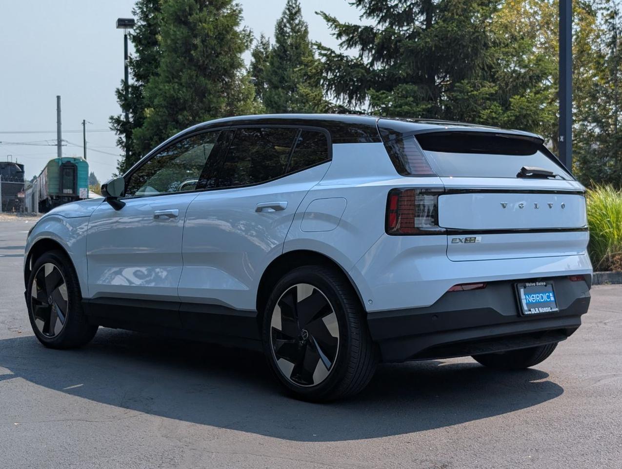 2026 Volvo EX30 Twin Motor Performance ULTRA | 422ph, 253mi EV, Harman Kardon, Pilot Assist, 4 Heated Seats & Wheel Portland OR