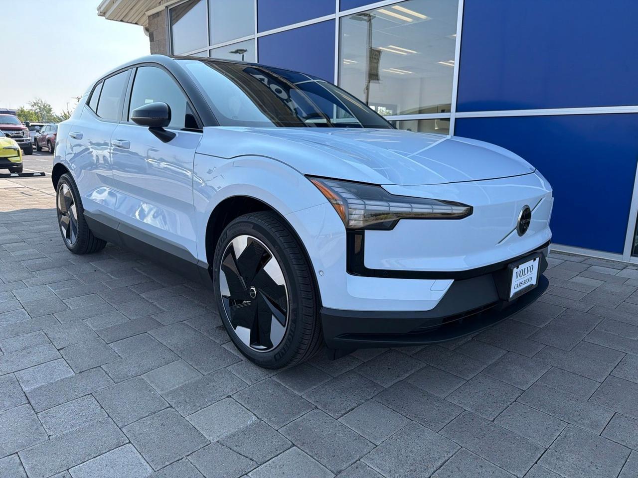 2026 Volvo EX30 Twin Motor Performance Ultra Bend OR