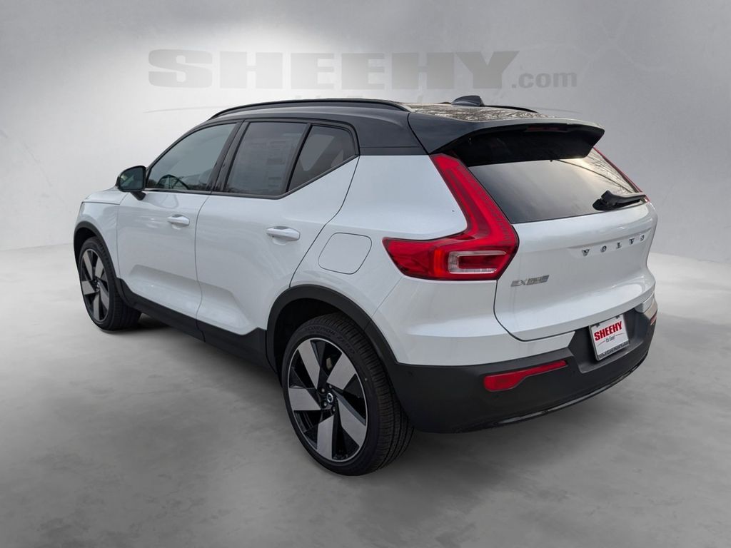 2026 Volvo EX40 Single Motor Extended Range Plus Hunt Valley MD