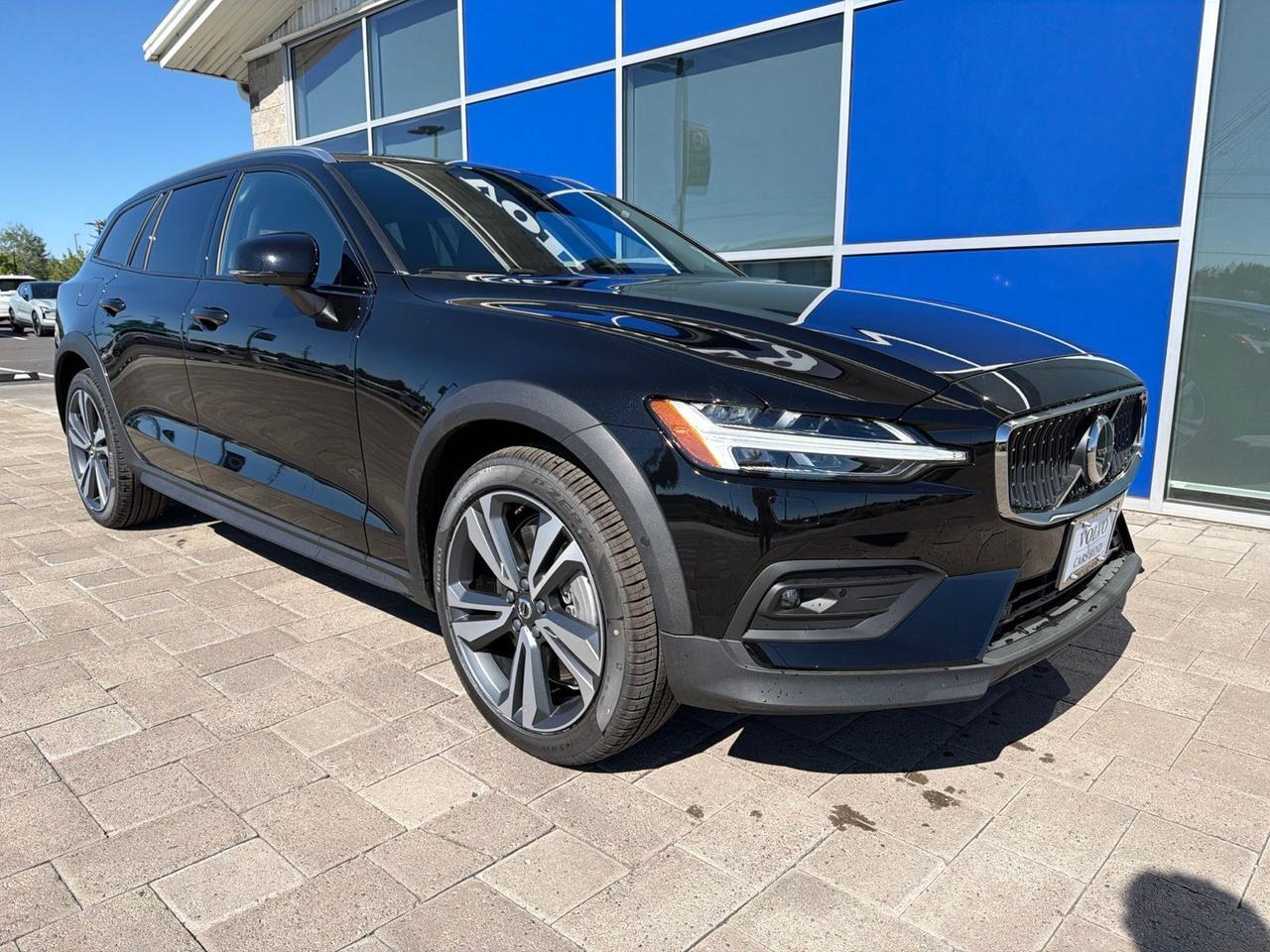 2026 Volvo V60 Cross Country B5 Plus Bend OR