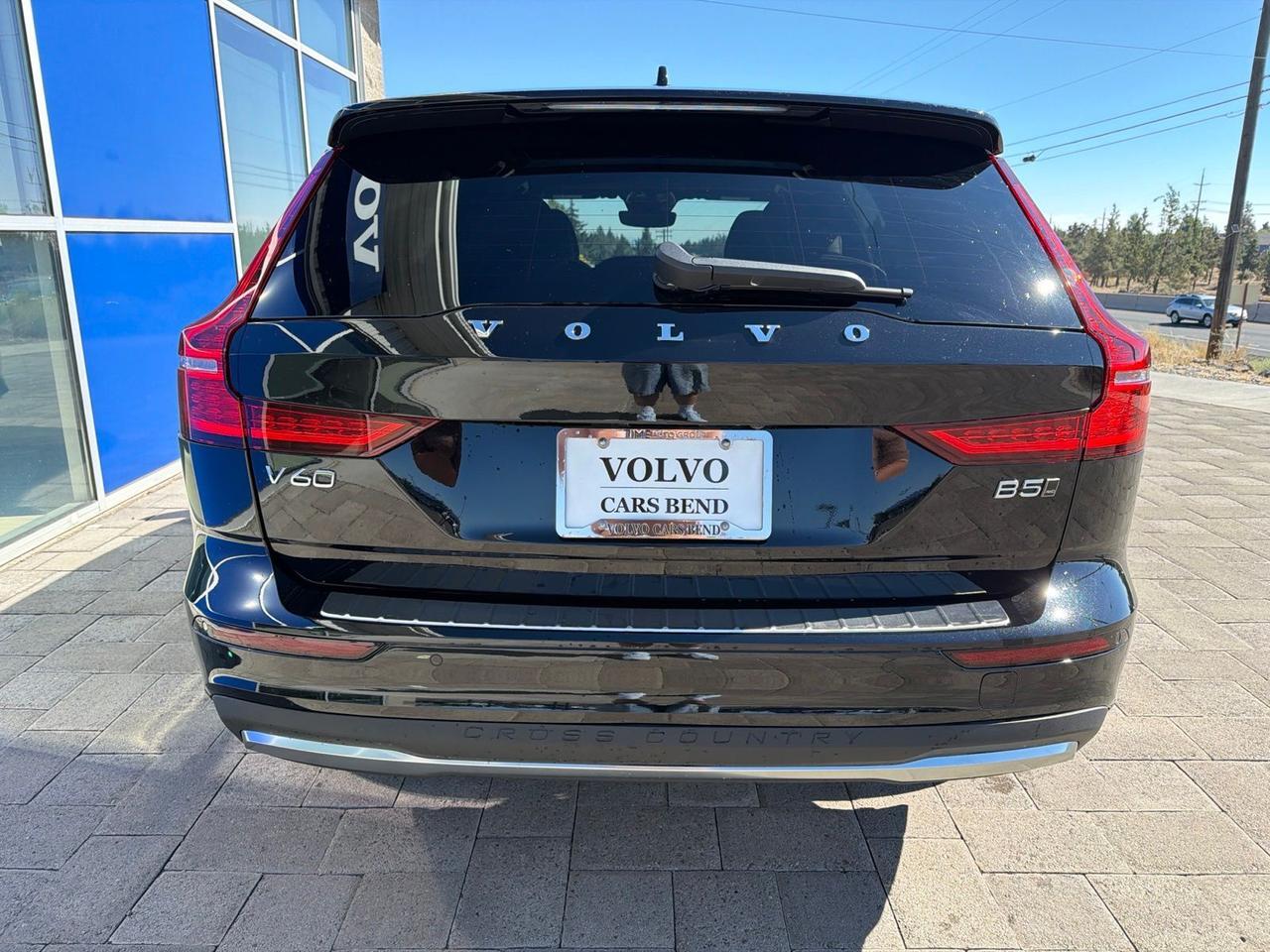 2026 Volvo V60 Cross Country B5 Plus Bend OR