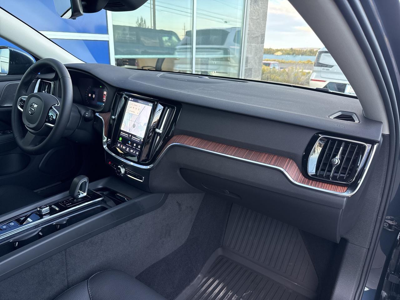 2026 Volvo V60 Cross Country B5 Plus Bend OR