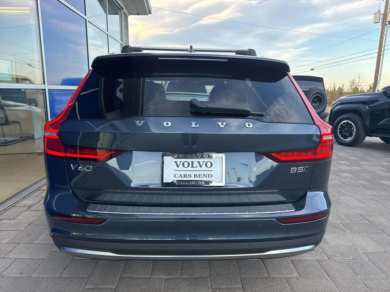 2026 Volvo V60 Cross Country B5 Plus Bend OR