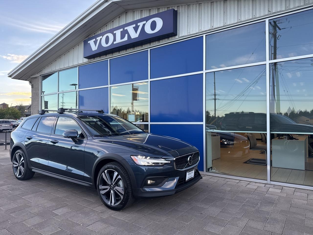 2026 Volvo V60 Cross Country B5 Plus Bend OR