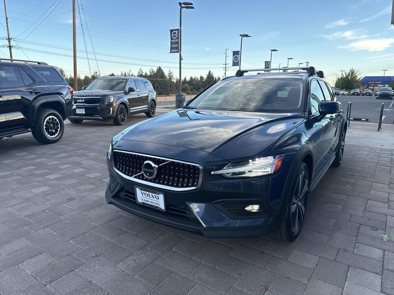 2026 Volvo V60 Cross Country B5 Plus Bend OR