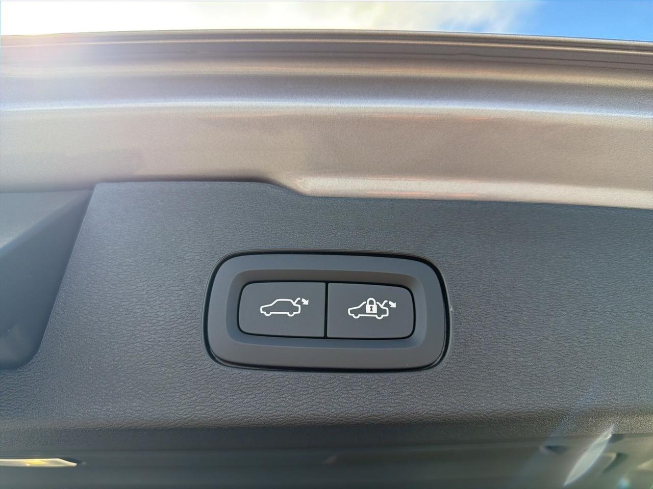 2026 Volvo V60 Cross Country B5 Plus Bend OR