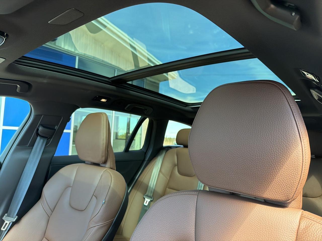 2026 Volvo V60 Cross Country B5 Plus Bend OR