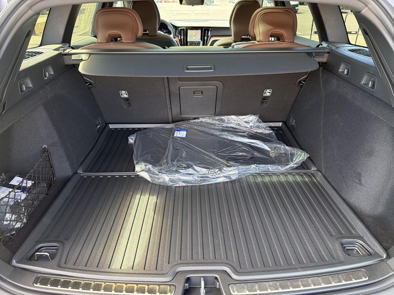 2026 Volvo V60 Cross Country B5 Plus Bend OR