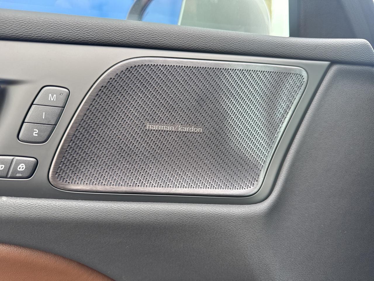 2026 Volvo V60 Cross Country B5 Plus Bend OR