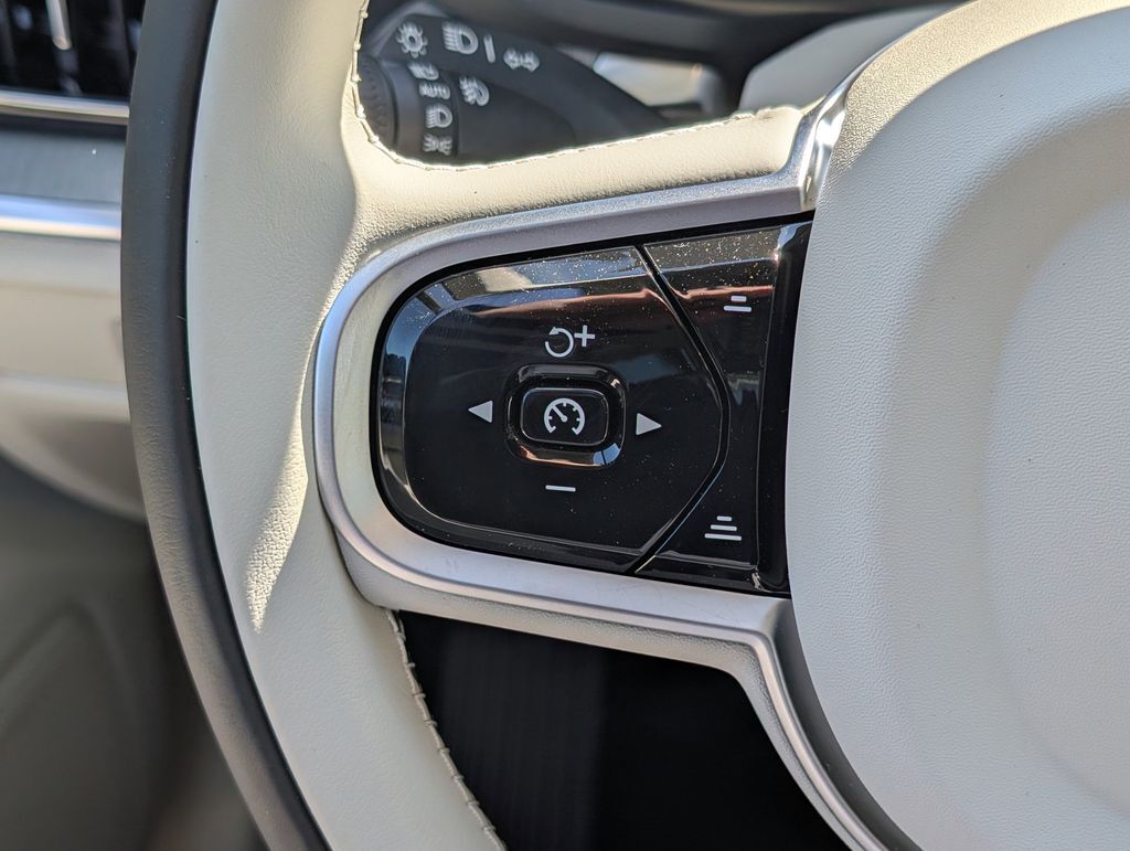 2026 Volvo V60 Cross Country B5 Plus Hunt Valley MD
