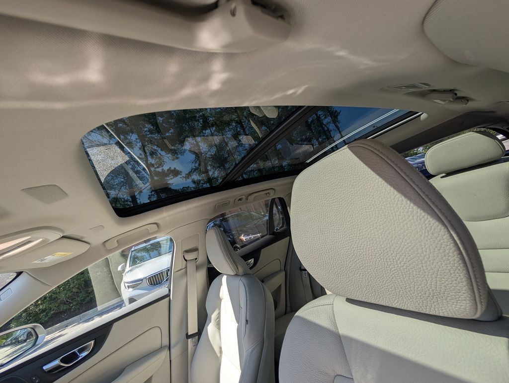 2026 Volvo V60 Cross Country B5 Plus Hunt Valley MD