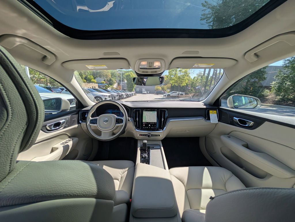 2026 Volvo V60 Cross Country B5 Plus Hunt Valley MD