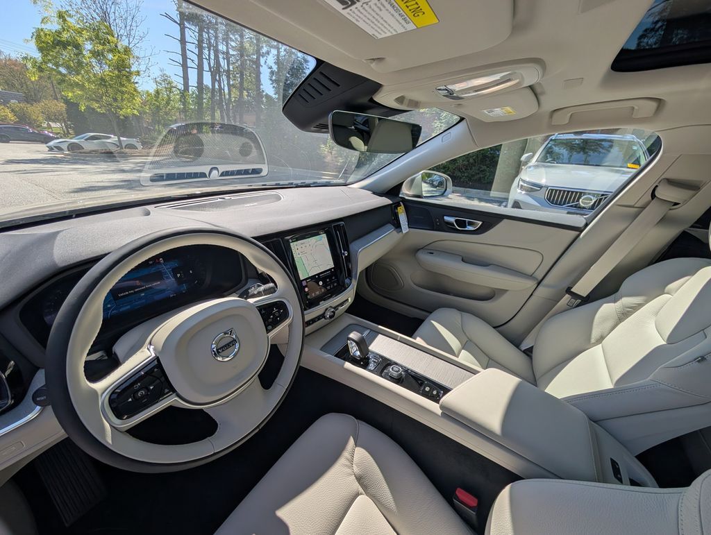 2026 Volvo V60 Cross Country B5 Plus Hunt Valley MD