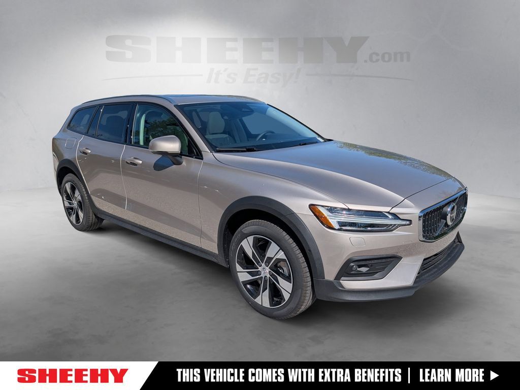 2026 Volvo V60 Cross Country B5 Plus