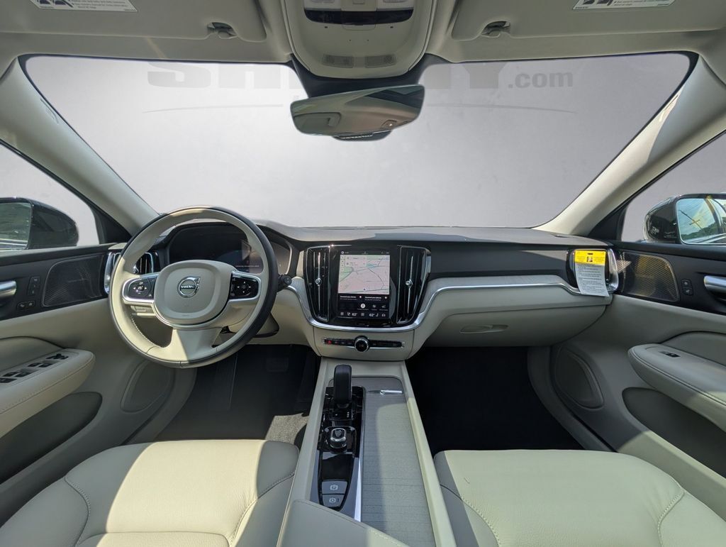 2026 Volvo V60 Cross Country B5 Plus Hunt Valley MD