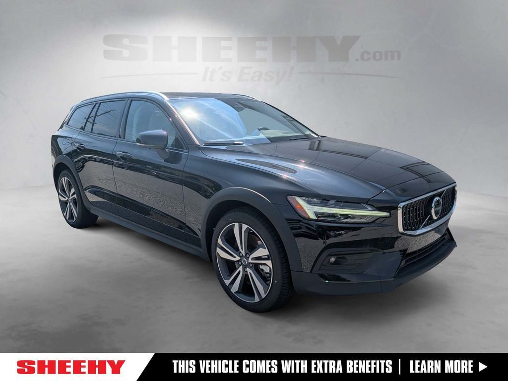 2026 Volvo V60 Cross Country B5 Plus