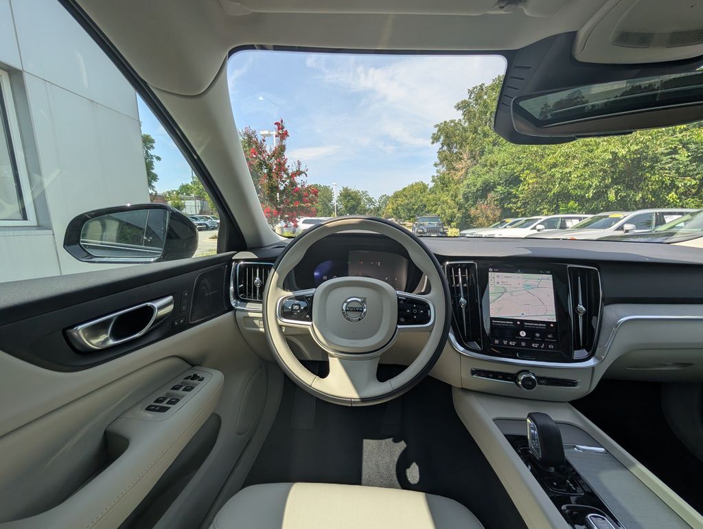 2026 Volvo V60 Cross Country B5 Plus Hunt Valley MD