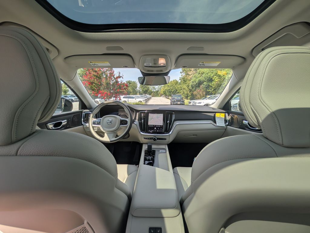 2026 Volvo V60 Cross Country B5 Plus Hunt Valley MD