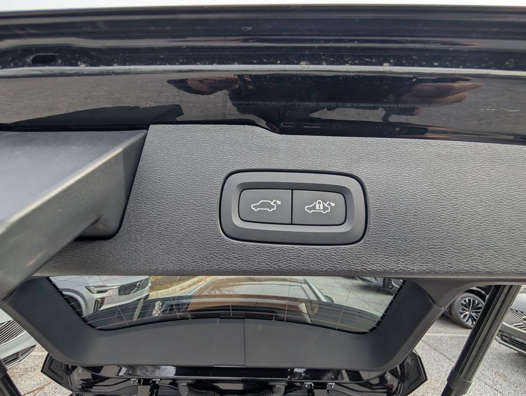 2026 Volvo V60 Cross Country B5 Plus Hunt Valley MD