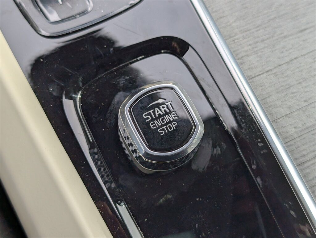 2026 Volvo V60 Cross Country B5 Plus Hunt Valley MD