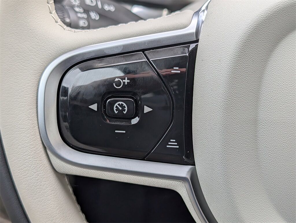 2026 Volvo V60 Cross Country B5 Plus Hunt Valley MD