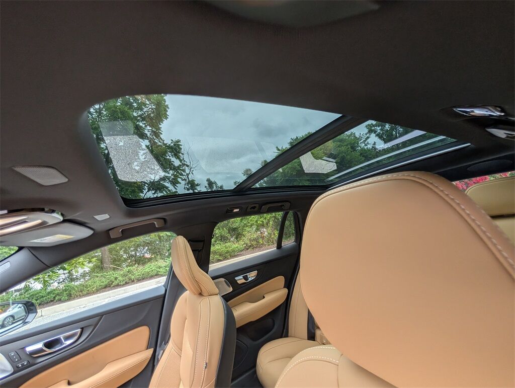 2026 Volvo V60 Cross Country B5 Ultra Hunt Valley MD