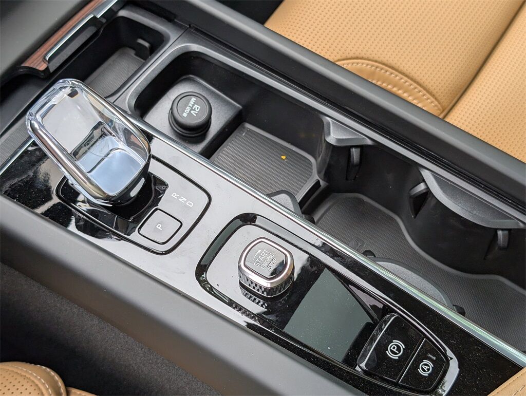 2026 Volvo V60 Cross Country B5 Ultra Hunt Valley MD