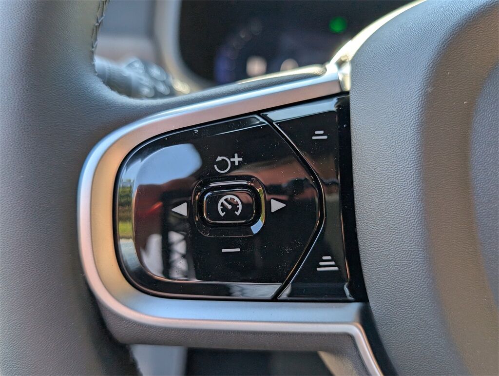 2026 Volvo V90 Cross Country B6 Hunt Valley MD