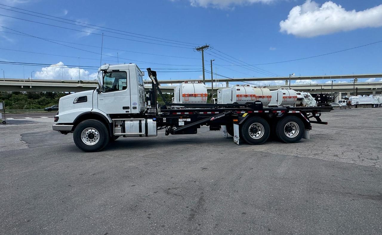 2026 Volvo VHD64B 60,000 lb Pac Mac Roll off Truck