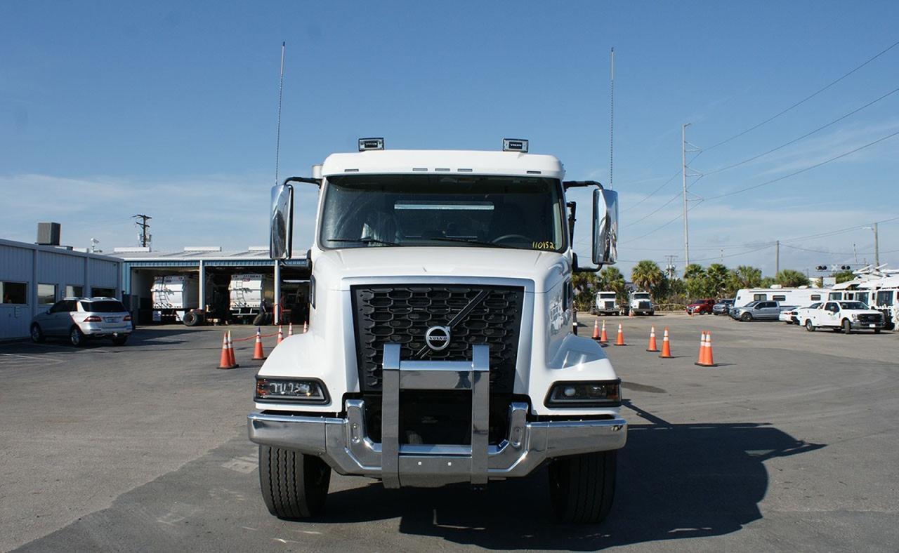 2026 Volvo VHD64B300 60,000 Lb Pac Mac Roll Off Truck Tampa FL