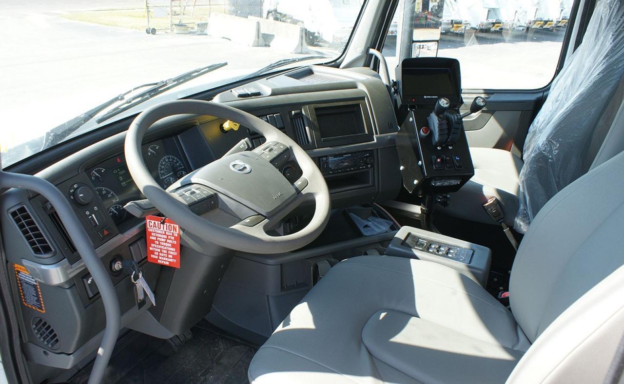 2026 Volvo VHD64B300 75,000 lb Pac Mac Roll off Truck Tampa FL