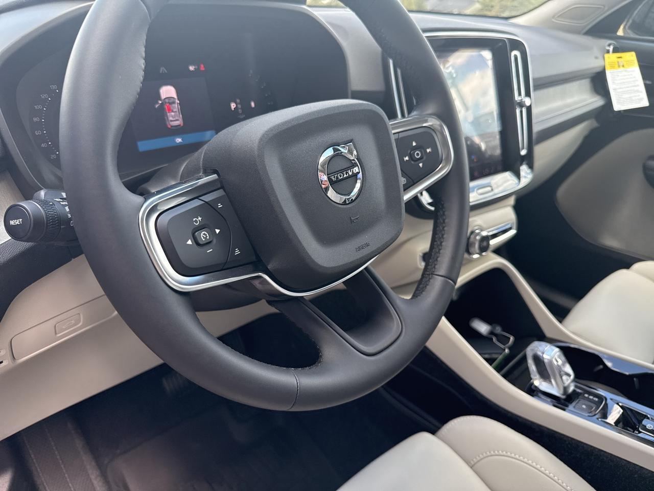 2026 Volvo XC40 Bend OR
