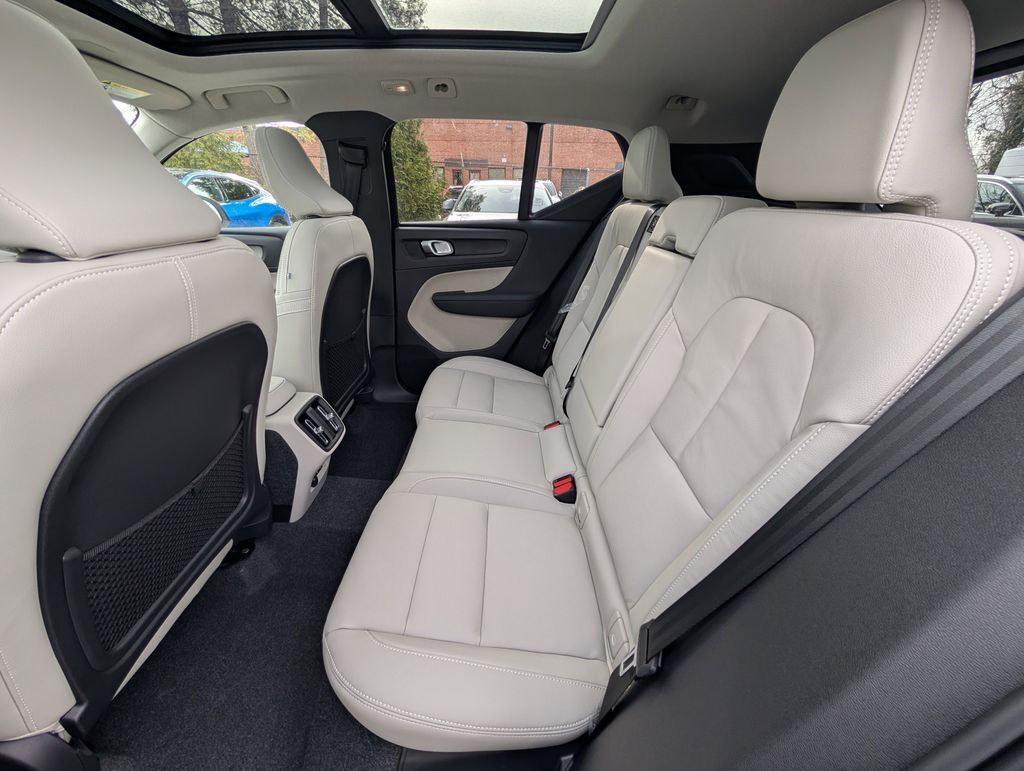 2026 Volvo XC40 B4 Plus Hunt Valley MD