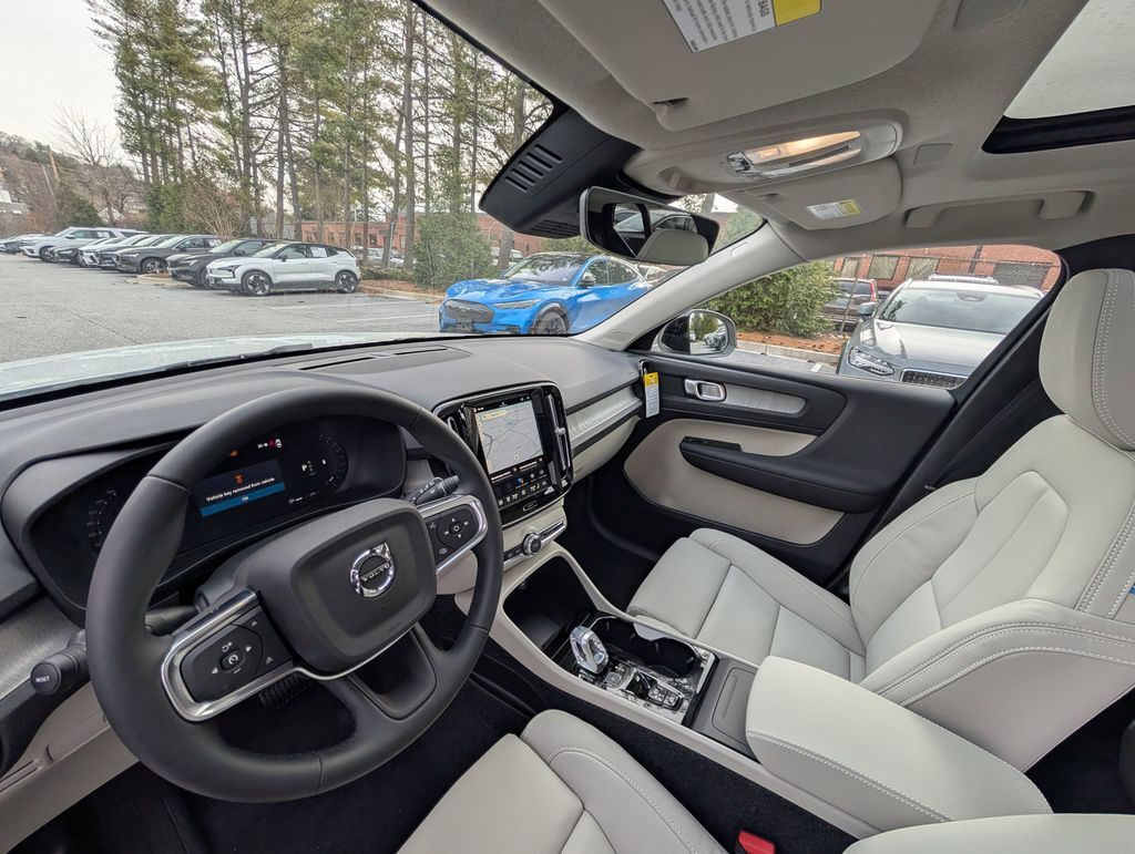 2026 Volvo XC40 B4 Plus Hunt Valley MD