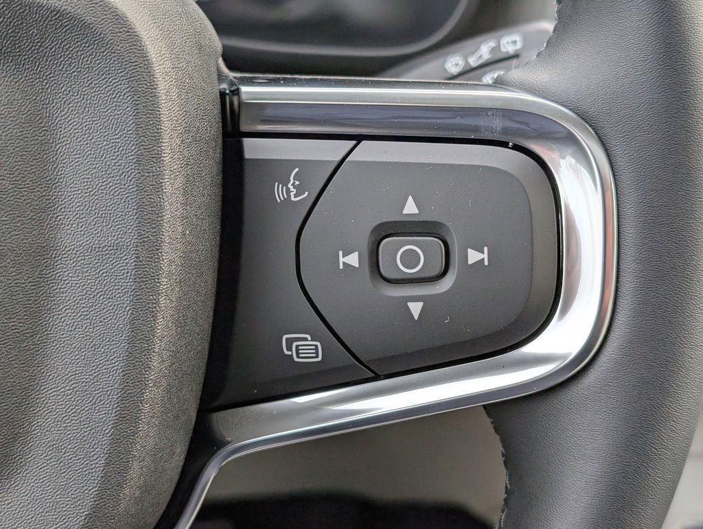 2026 Volvo XC40 B4 Plus Hunt Valley MD