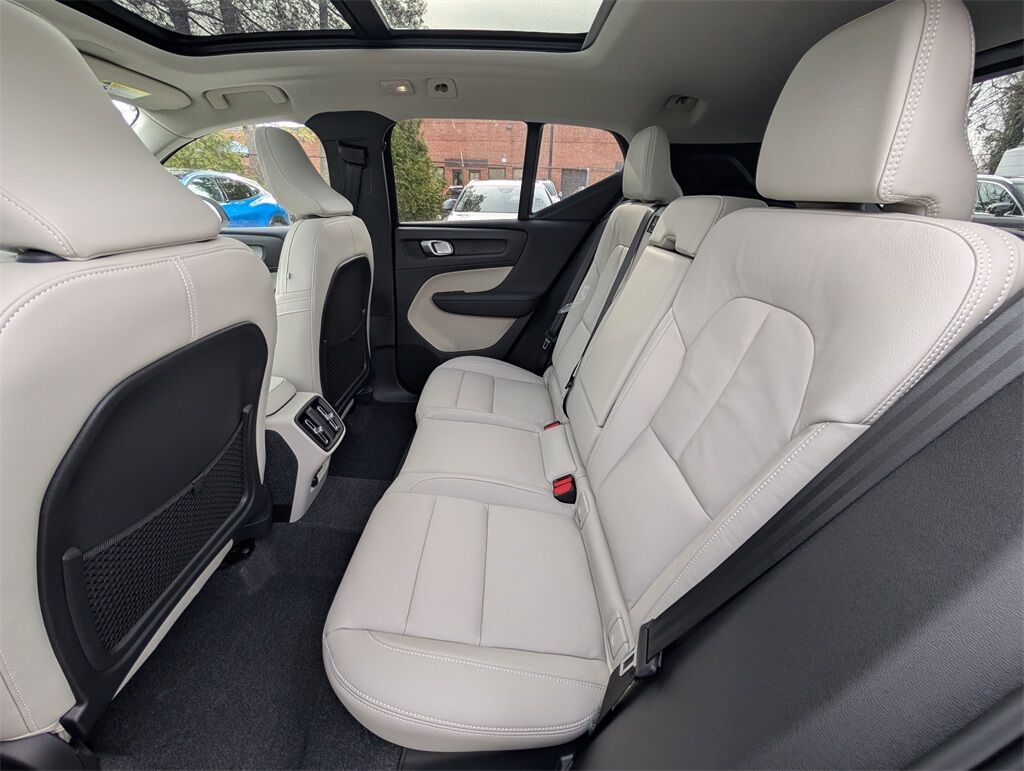 2026 Volvo XC40 B4 Plus Hunt Valley MD