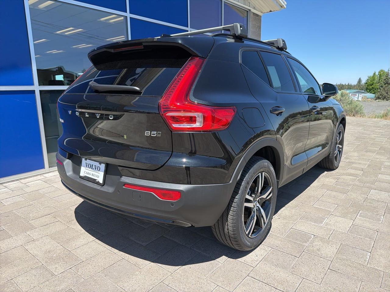 2026 Volvo XC40 B5 Core Bend OR