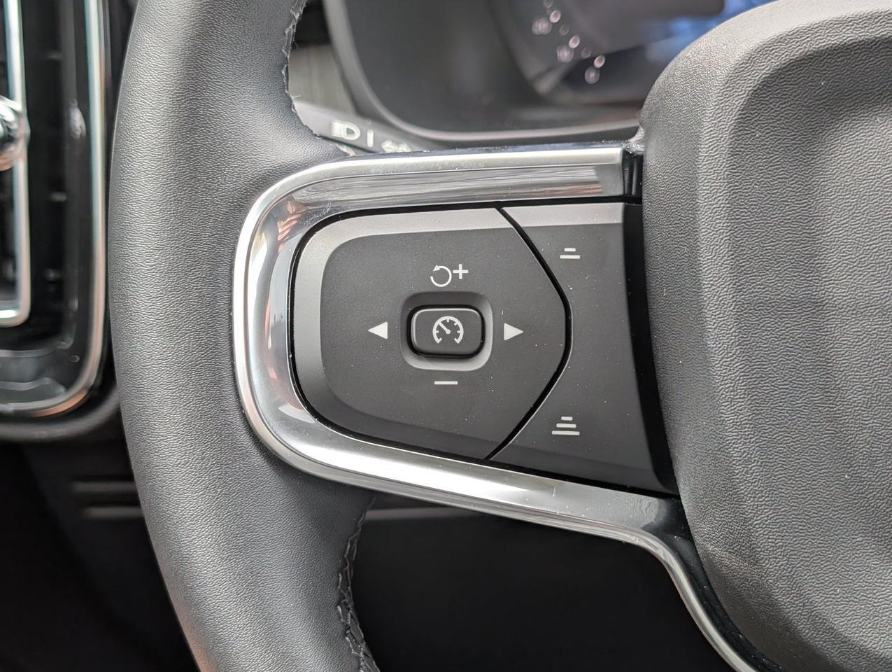 2026 Volvo XC40 B5 Core Springfield VA