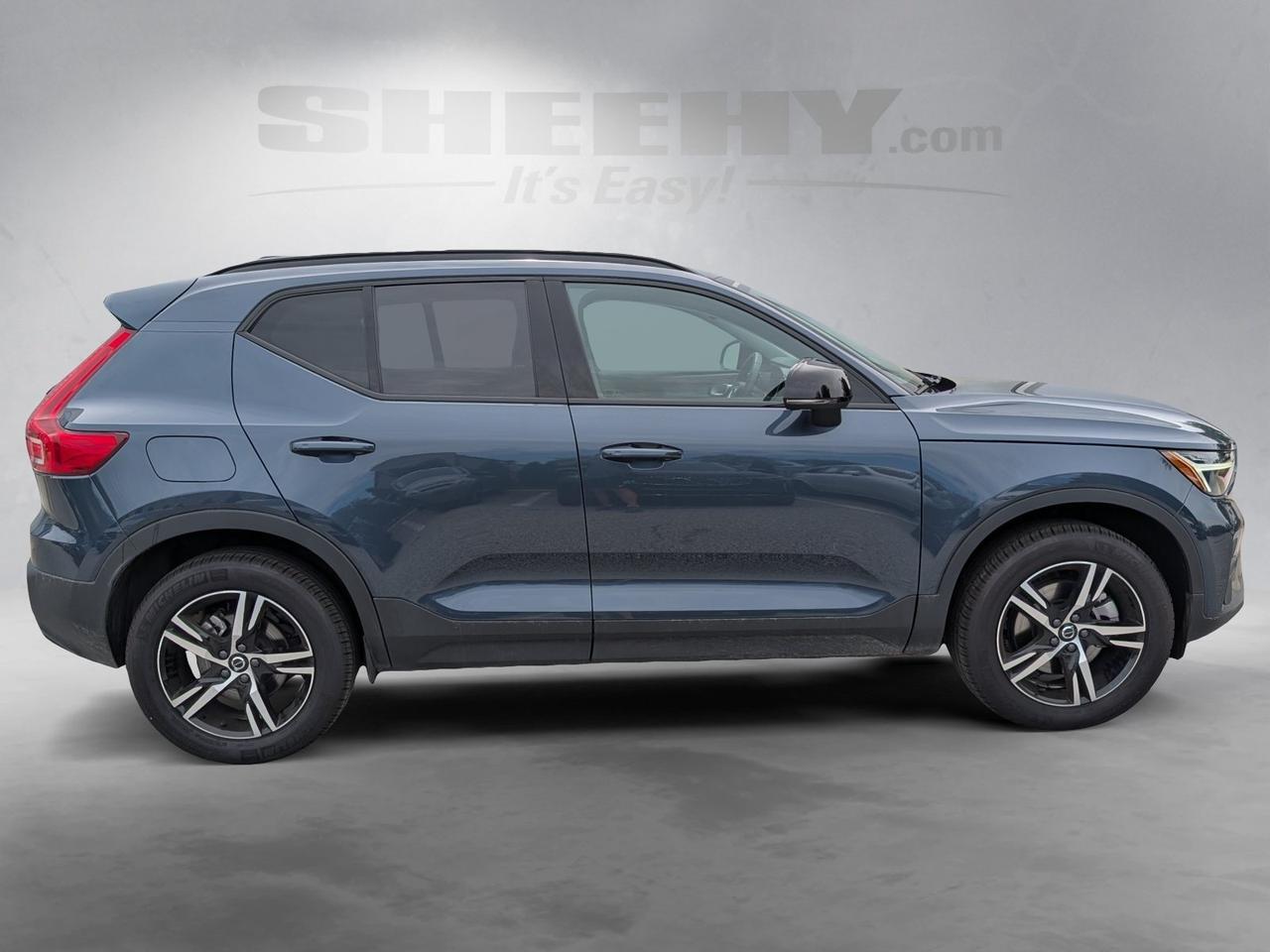 2026 Volvo XC40 B5 Core Springfield VA